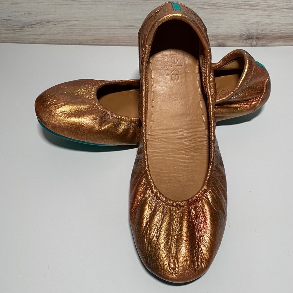 GUC Custom Metallic Tieks size 10